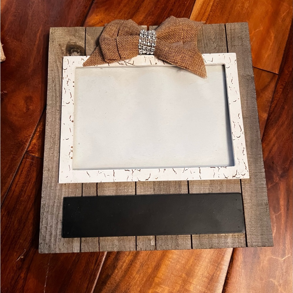 Wooden chalkboard picture frame with burlap bow